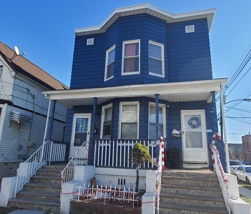 1st image of 238 Rankin St