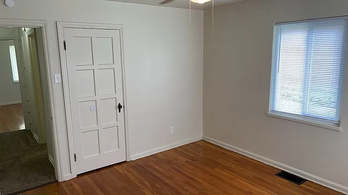 1076 Sherwood Dr — Photo 20