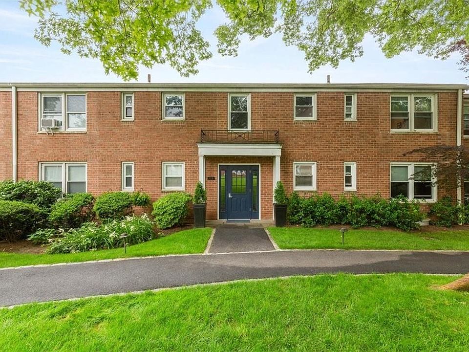 1st image of 128 Lawn Terrace #2C