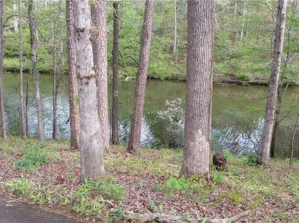 8155 Stone Hill Rd, Cumming, GA 30028