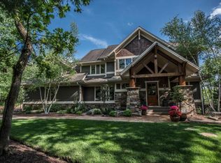 887 Highlander Trl, Hudson, WI 54016