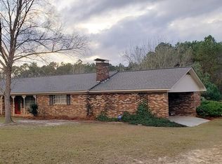 927 M J McClelland Rd, Douglas, GA 31533