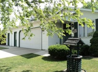 1517 S 39th St, Manitowoc, WI 54220