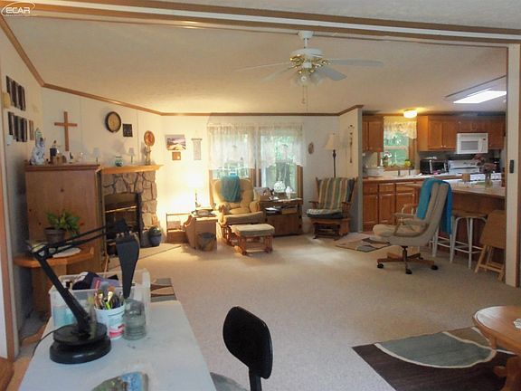 3rd image of 4524 Caine Rd