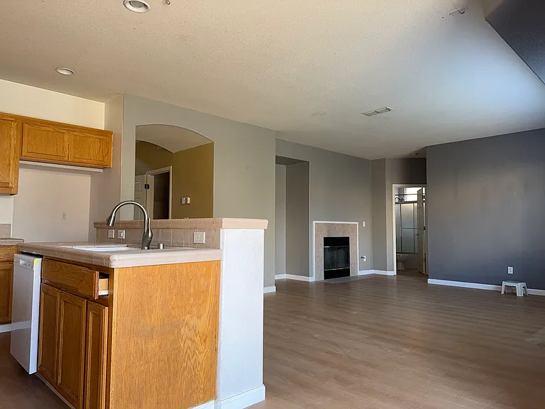 2921 Bowens Ln — Photo 3