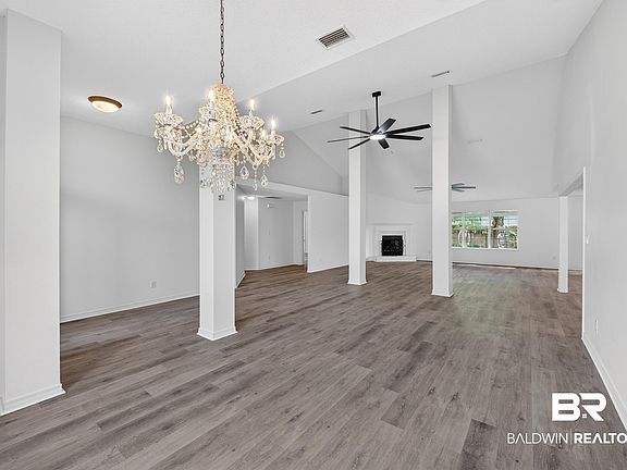 5th image of 12190 Venice Blvd