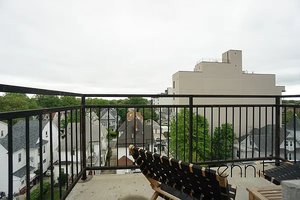 Rented by Rennit Inc. | media 2