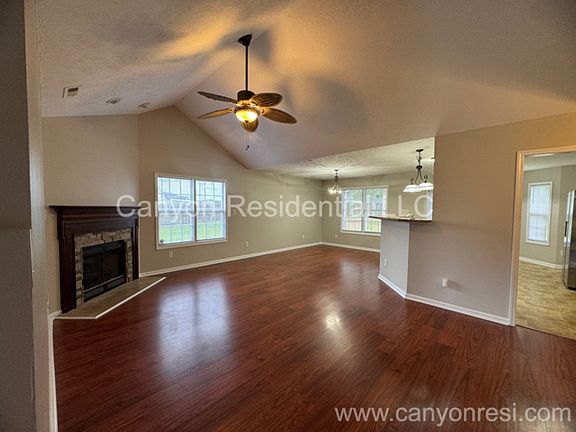 5th image of 111 Cottonfield Ct