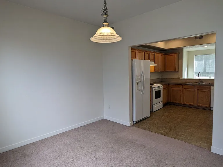Halsey East Townhomes — Photo 277