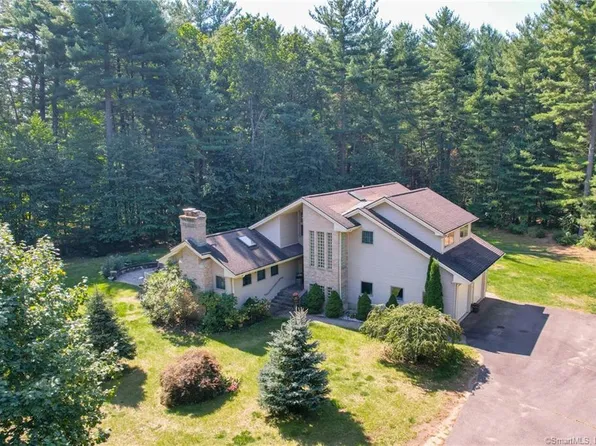 302 North Road, East Windsor, CT 06016