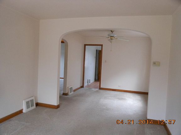 3rd image of 14419 S Wallace Ave
