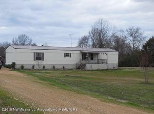 1124 Bett Rd, Coldwater, MS 38618