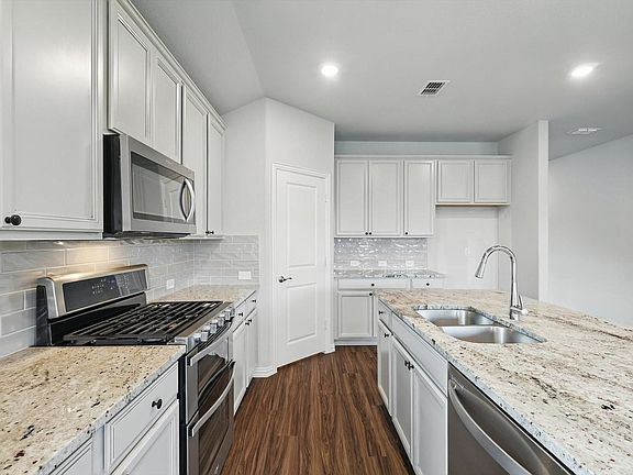 5th image of 787 Cascade Ln
