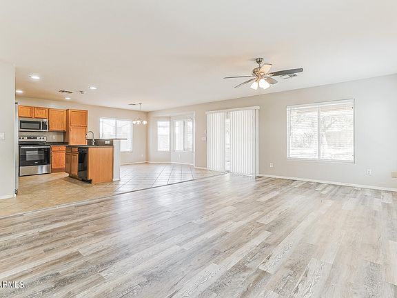 5th image of 31524 N CHEYENNE Drive