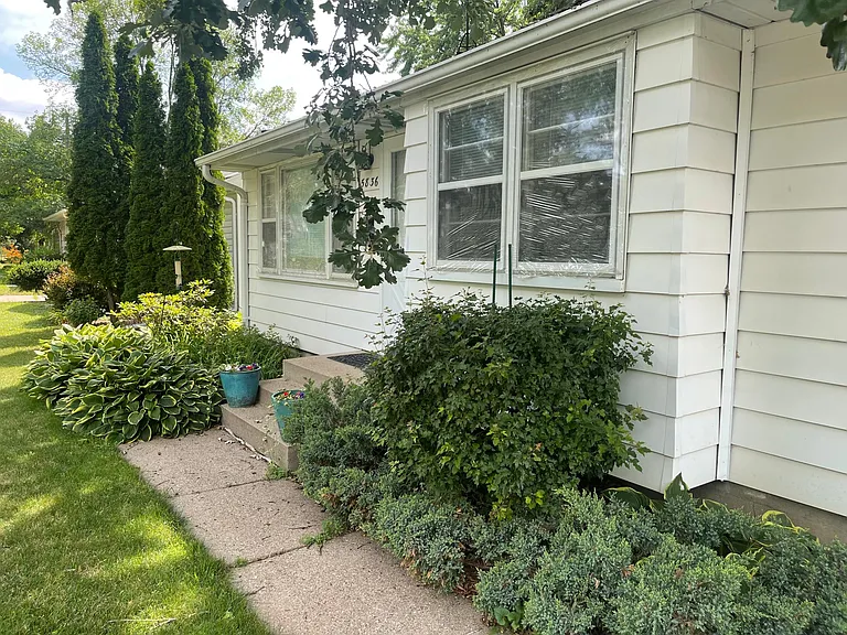 5836 Wooddale Ave — Photo 20