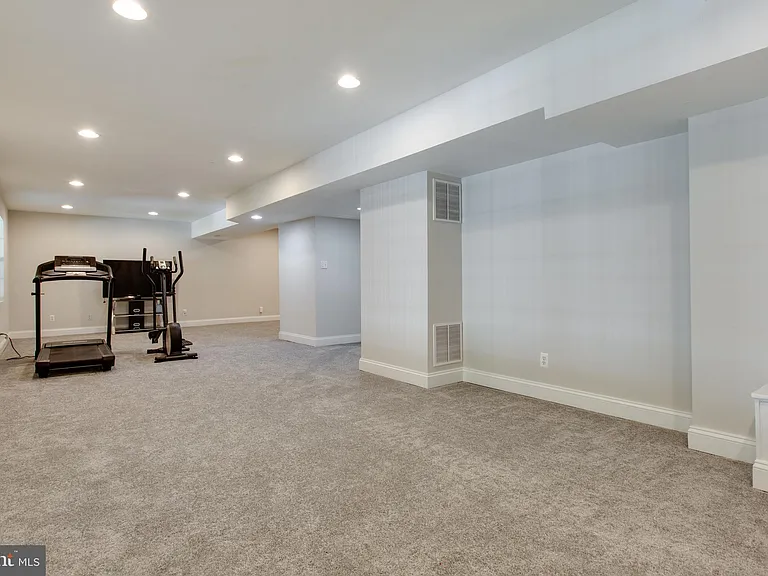2191 Oak Forest Dr — Photo 65