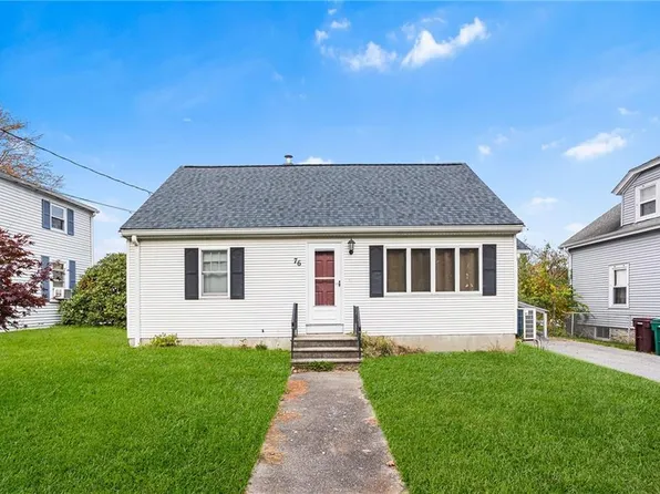76 Fall St, Woonsocket, RI 02895