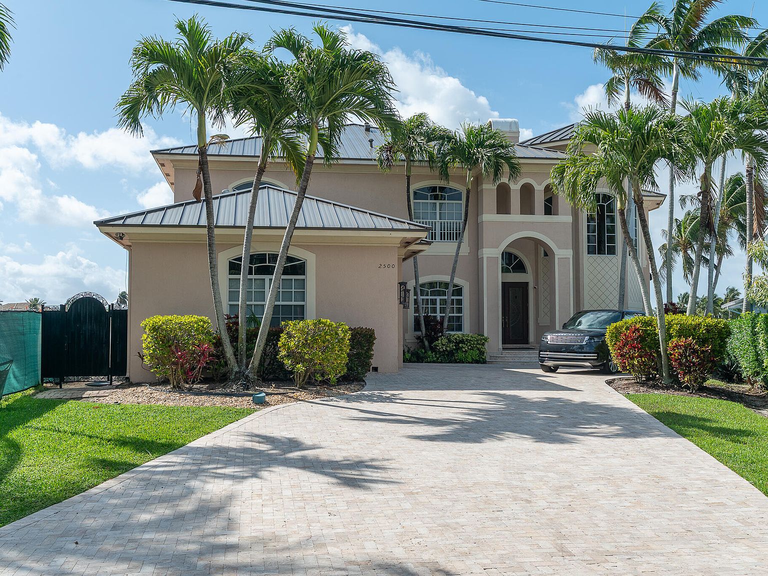 2500 SE 7th Drive, Pompano Beach, FL 33062 | Zillow