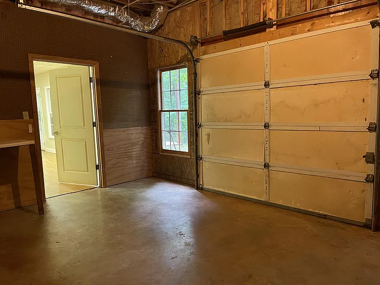 3910 S Barnett Shoals Rd — Photo 36