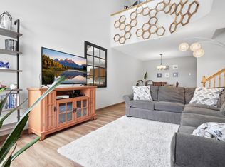 588 Spruce Dr, Hudson, WI 54016