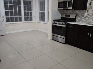 11649 147th St #1, Jamaica, NY 11436