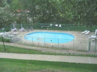 1406 Charlemagne Cir, Pittsburgh, PA