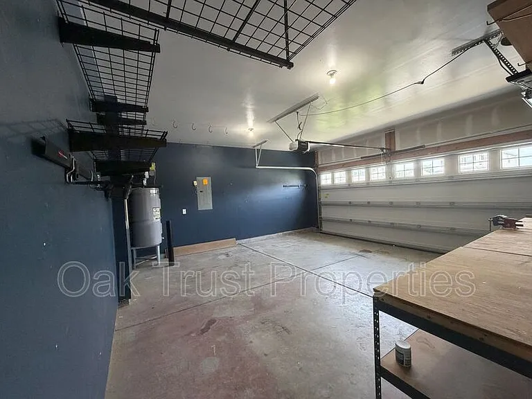 701 Greymohr Ln — Photo 23
