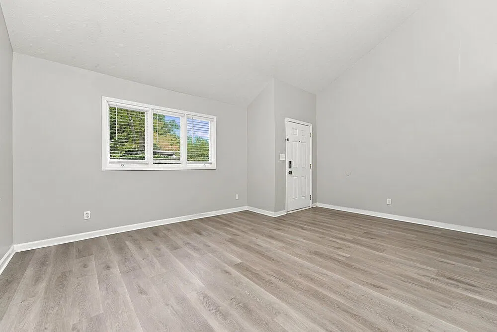 3 bed, 2.0 bath, 1773 sqft, $1,950 — Photo 4