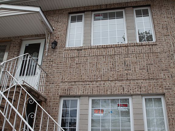 2nd image of 39 Essex Dr