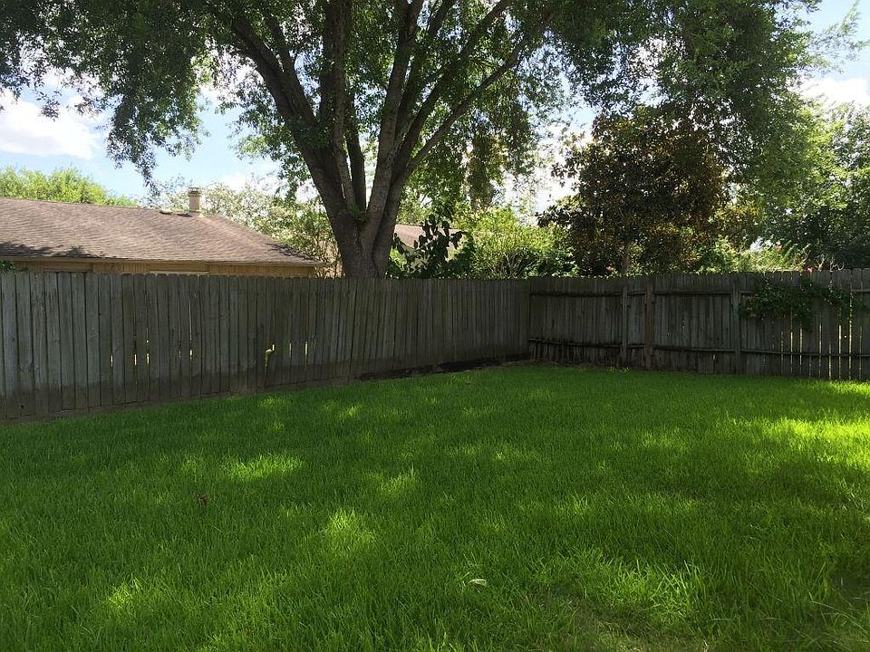 1st image of 6634 Tara Dr