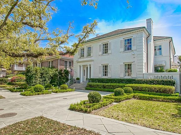 2nd image of 17 Versailles Blvd