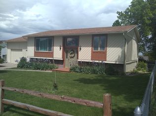 556 Ridgeview Rd, Chadron, NE 69337