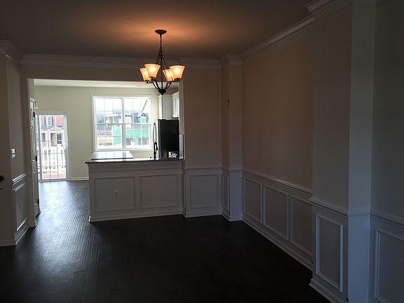 4th image of 22603 Cambridgeport Sq