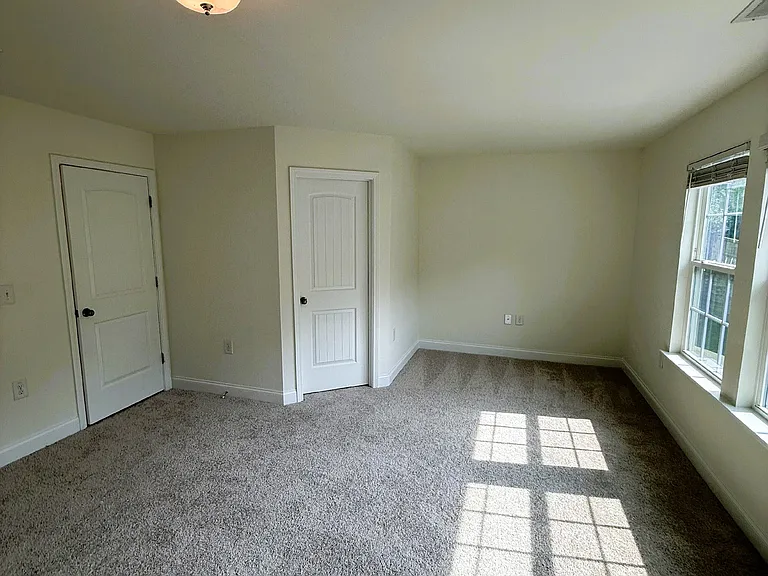 1209 Scholar Dr — Photo 8
