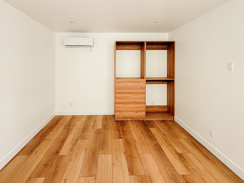 1st image of 7911 Aldea Ave