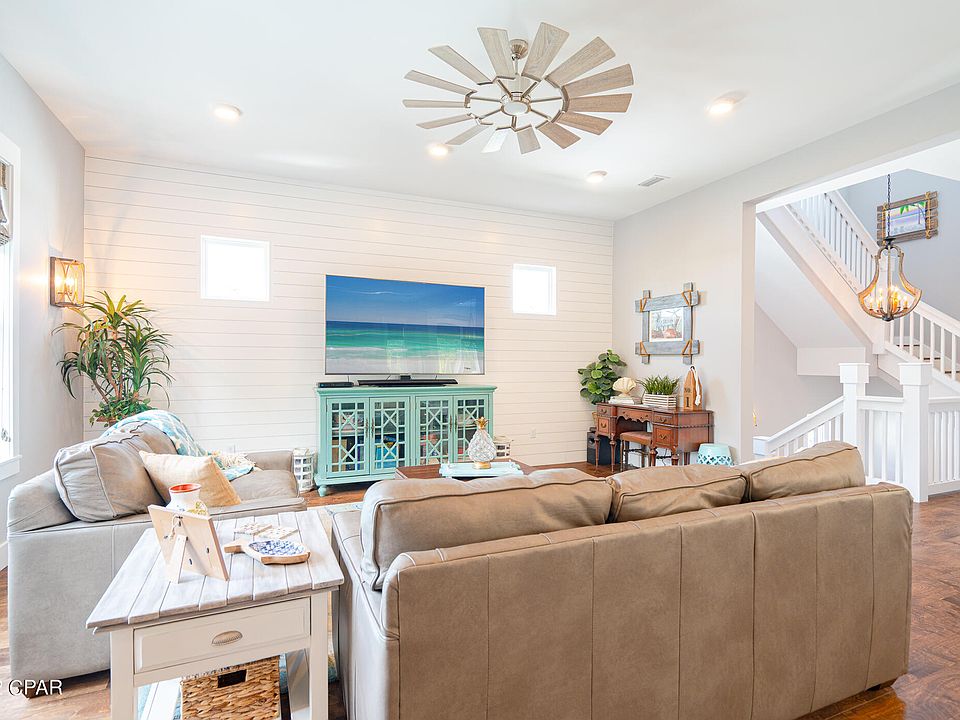 1st image of 186 Grande Pointe Cir