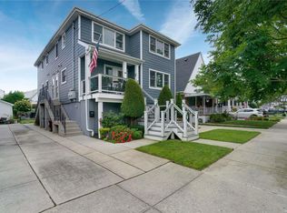 454 Beach 128th St, Rockaway Park, NY 11694