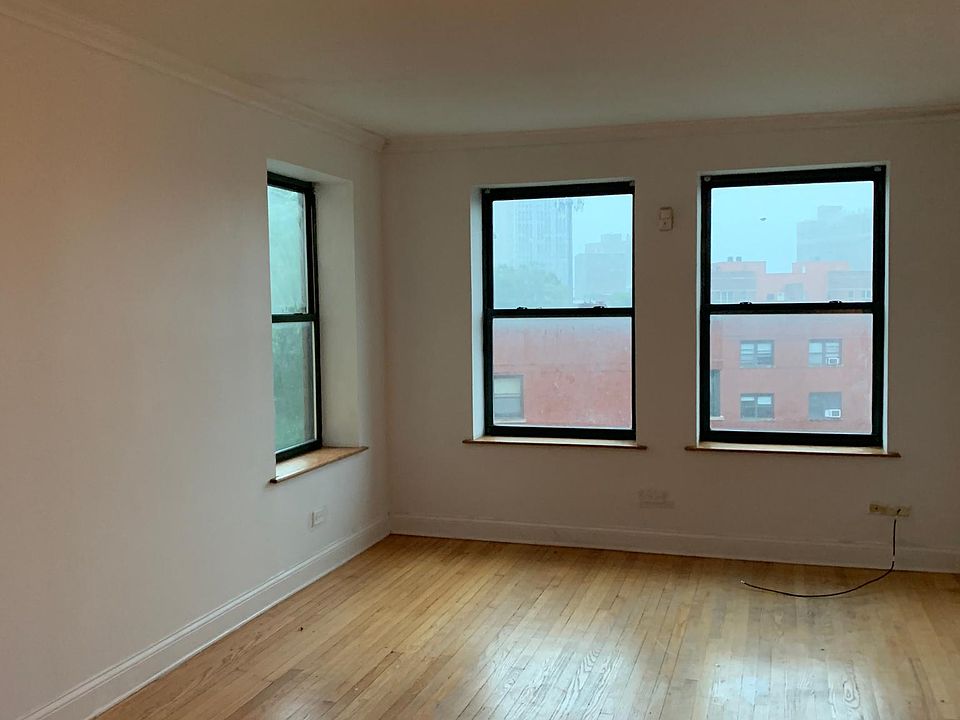 Open Living/Dinning Room