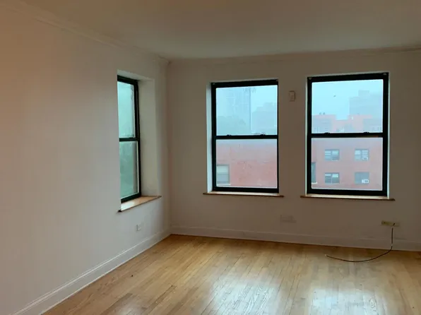 7215 S Yates Blvd APT 3A, Chicago, IL 60649