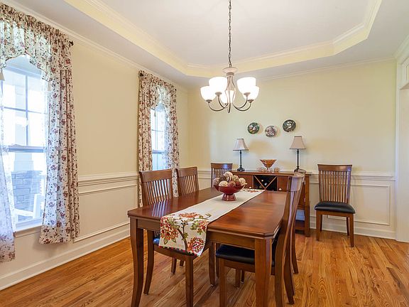 5th image of 59 Old York Cir