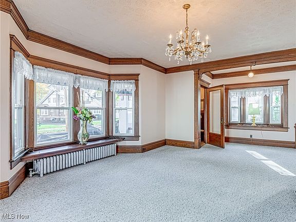 2nd image of 100 Oakdale Ave