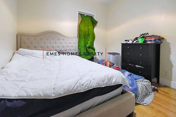 Rented by Emes Homes Realty LLC | media 25