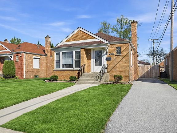 2nd image of 2868 W 85th St