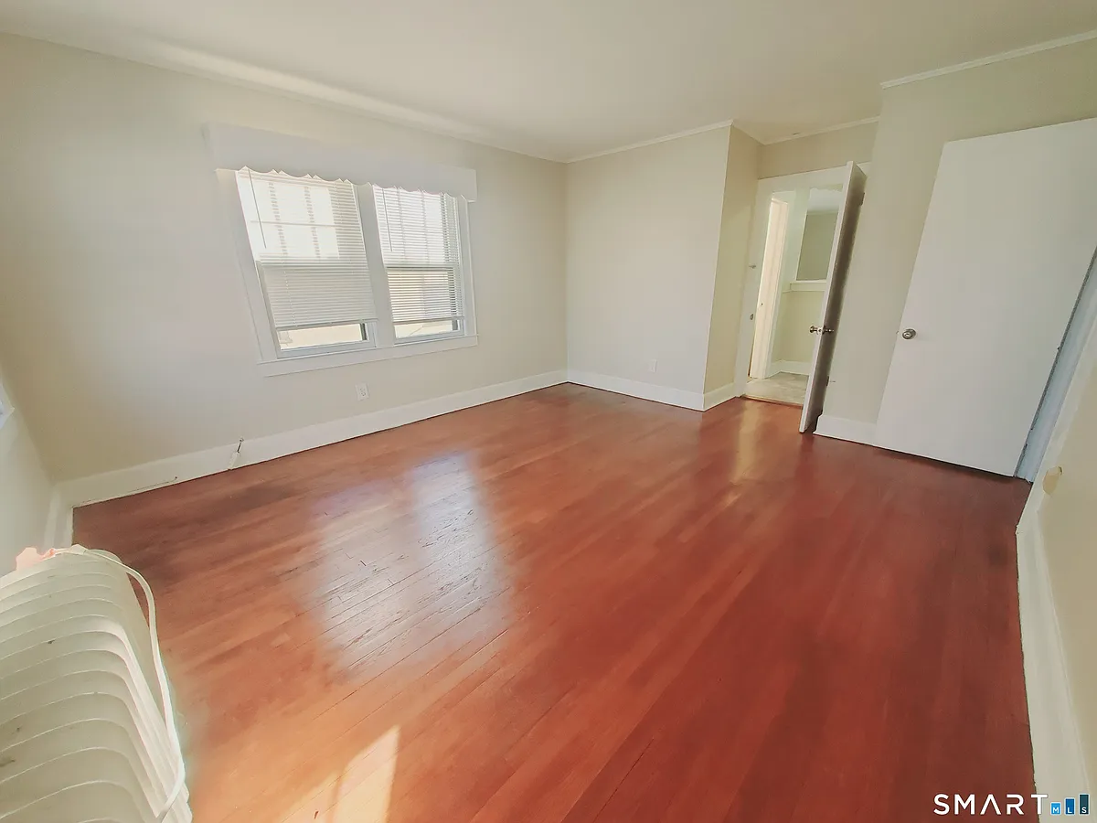 Building Photo - 156 River Road Ext #3