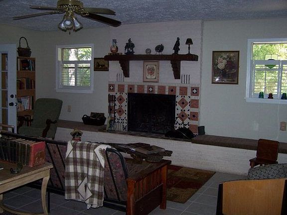 2nd image of 1120 Warbler Dr