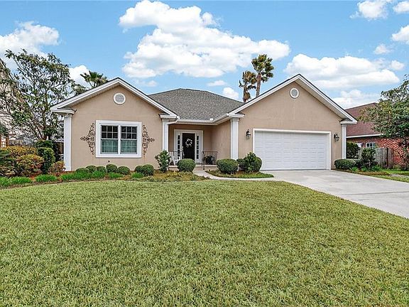 2nd image of 118 Village Creek Way