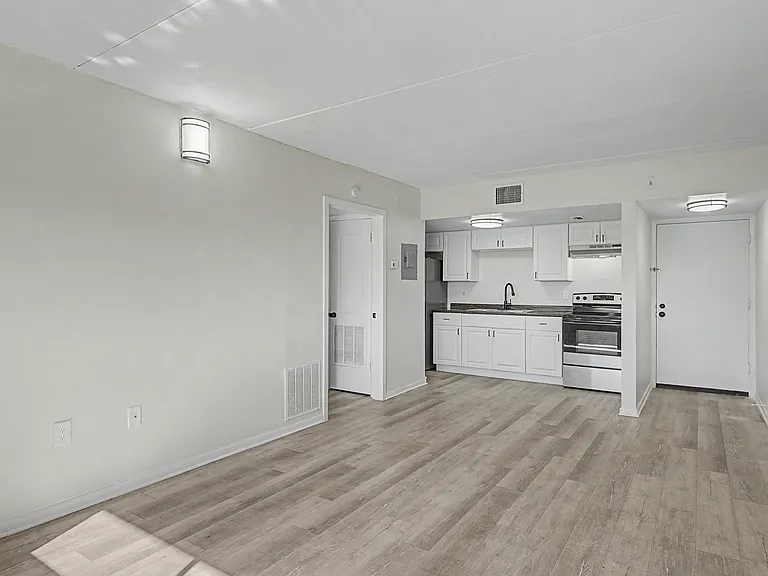 Addison Cove — Photo 9