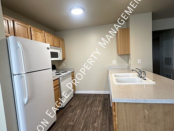 3rd image of 1805 E Overland Rd APT 3624