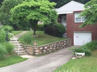 106 Daren Ct, White Oak, PA 15131