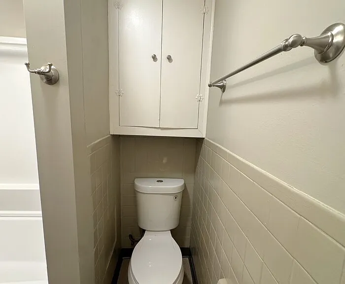 5 N Walnut St #C — Photo 11